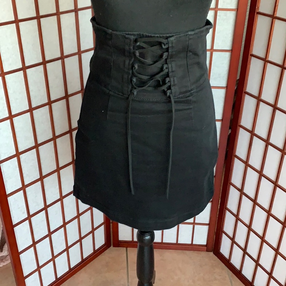 black high wasted skirt